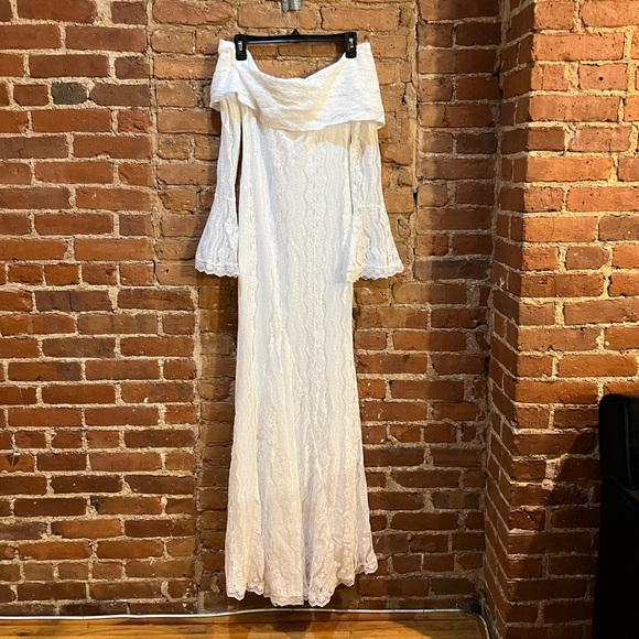 SHEIN White Lace Dress - Picture 2 of 3